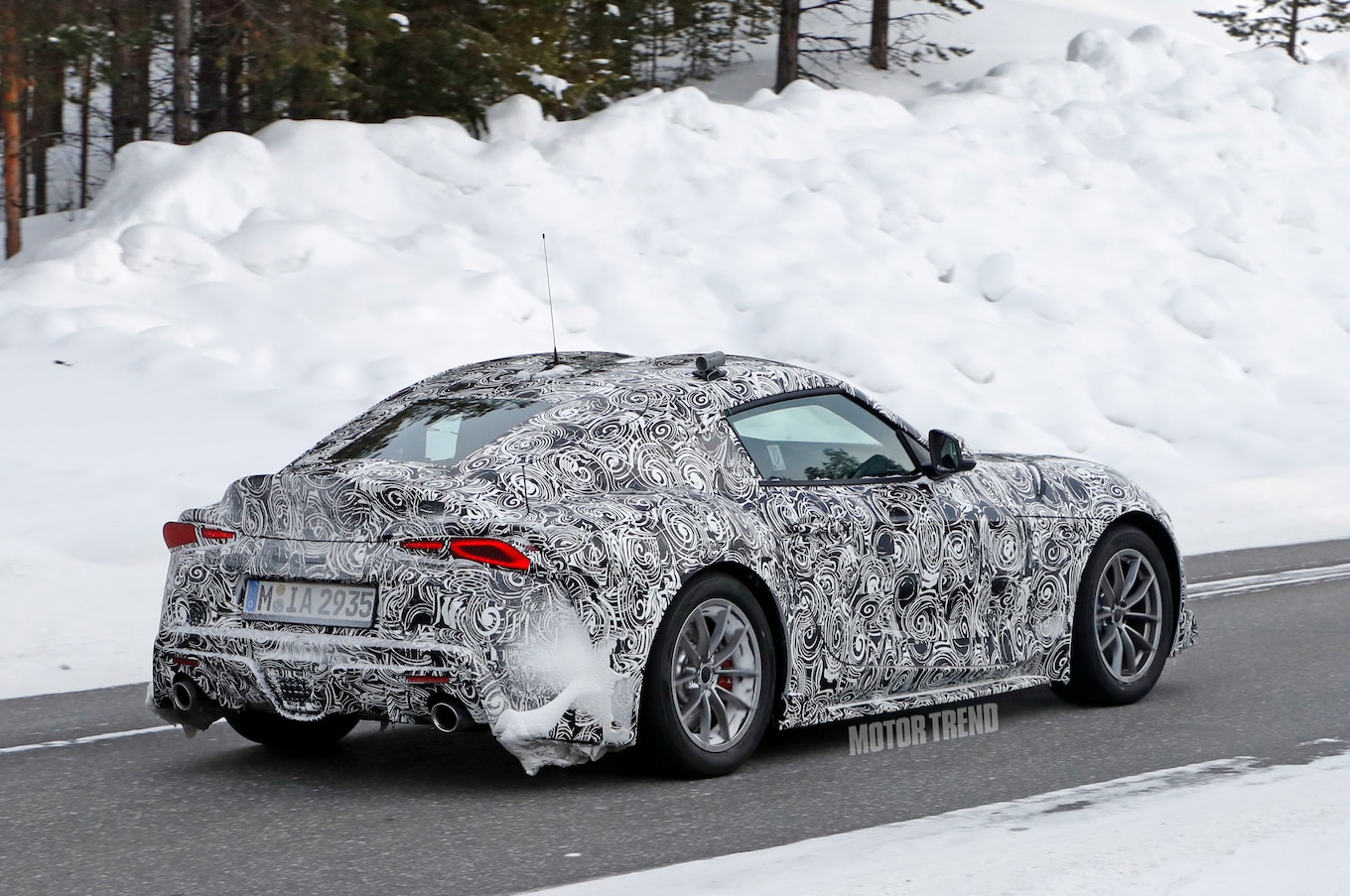 click for next image... slideshow image